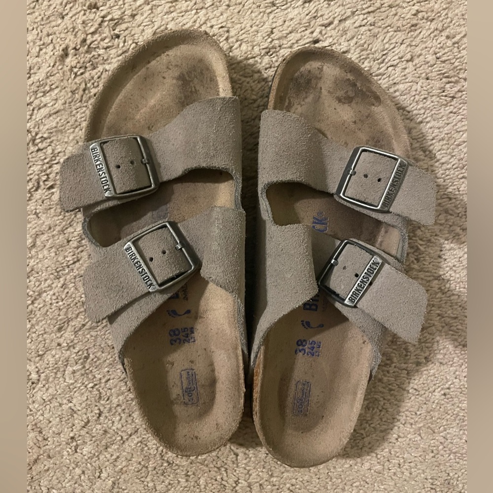 Birkenstocks Women’s Arizona Stone Coin size 7 narrow